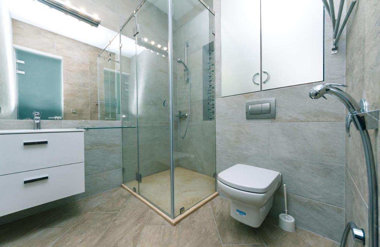 Hotrent City Deluxe Kiev Exteriör bild