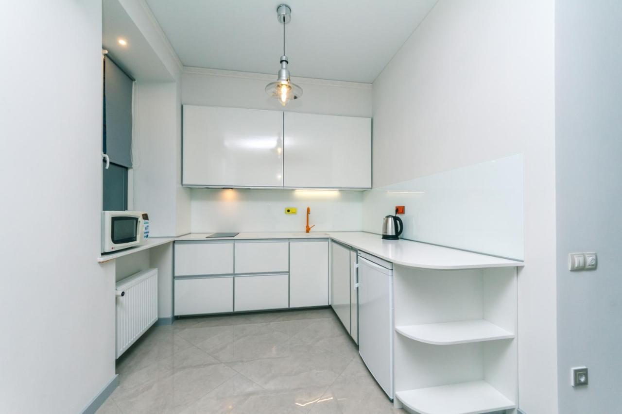 Hotrent City Deluxe Kiev Exteriör bild