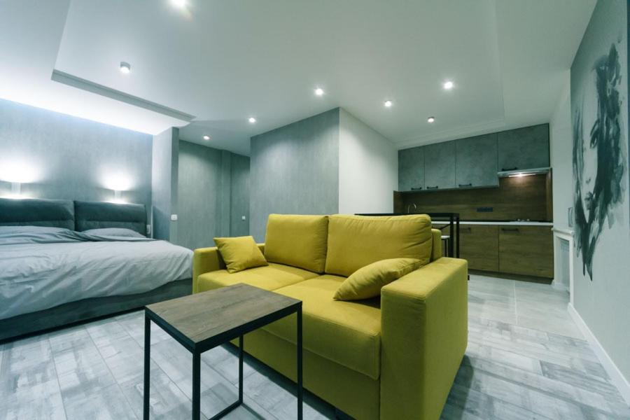 Hotrent City Deluxe Kiev Exteriör bild