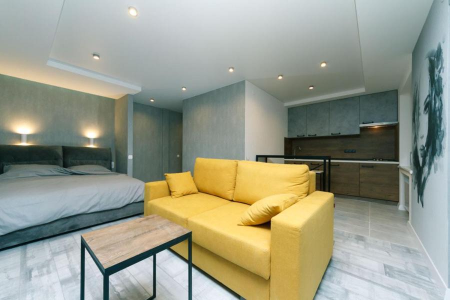 Hotrent City Deluxe Kiev Exteriör bild