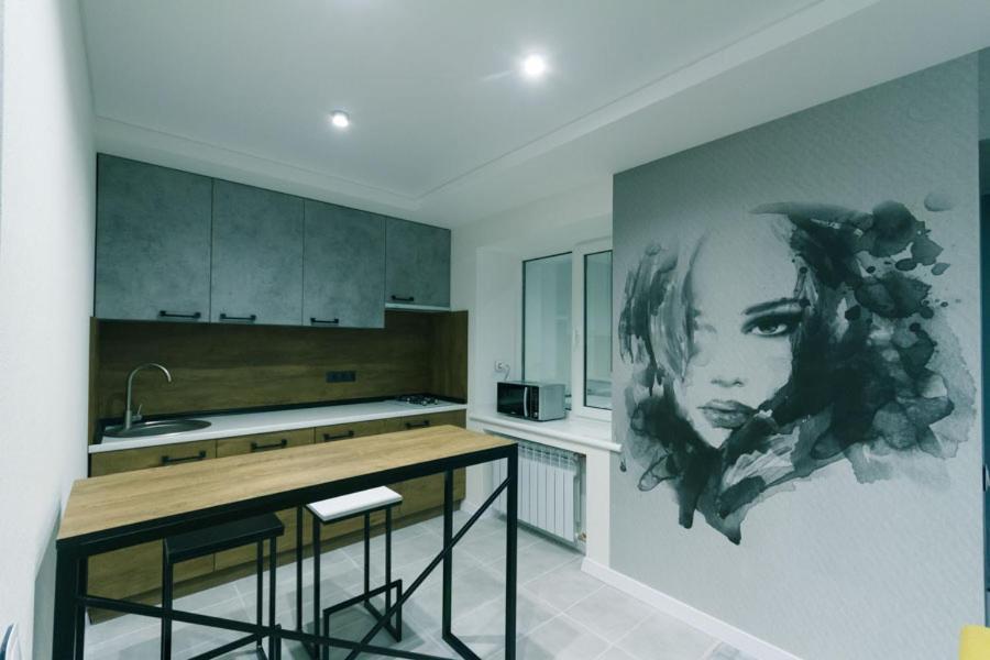 Hotrent City Deluxe Kiev Exteriör bild