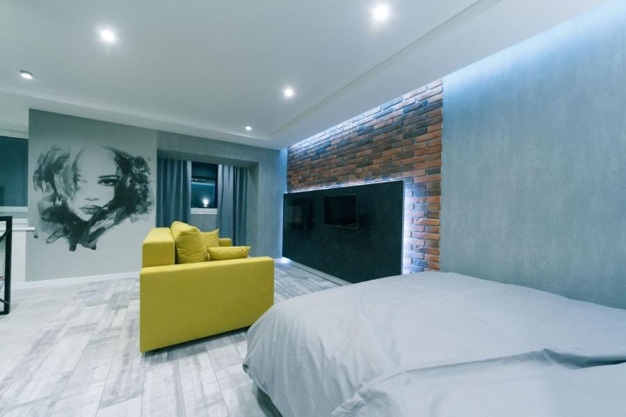 Hotrent City Deluxe Kiev Exteriör bild