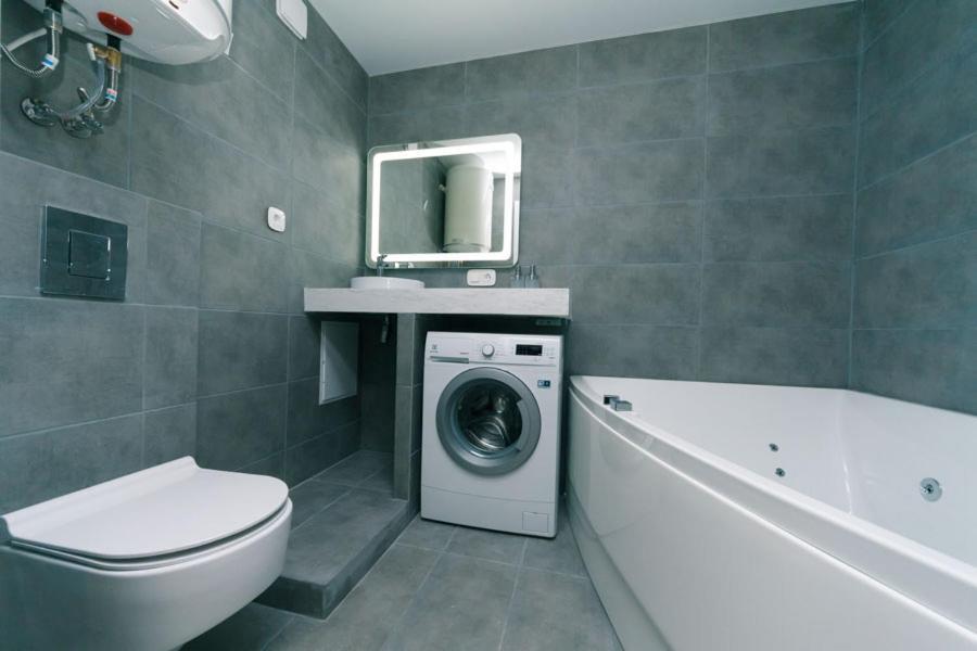 Hotrent City Deluxe Kiev Exteriör bild