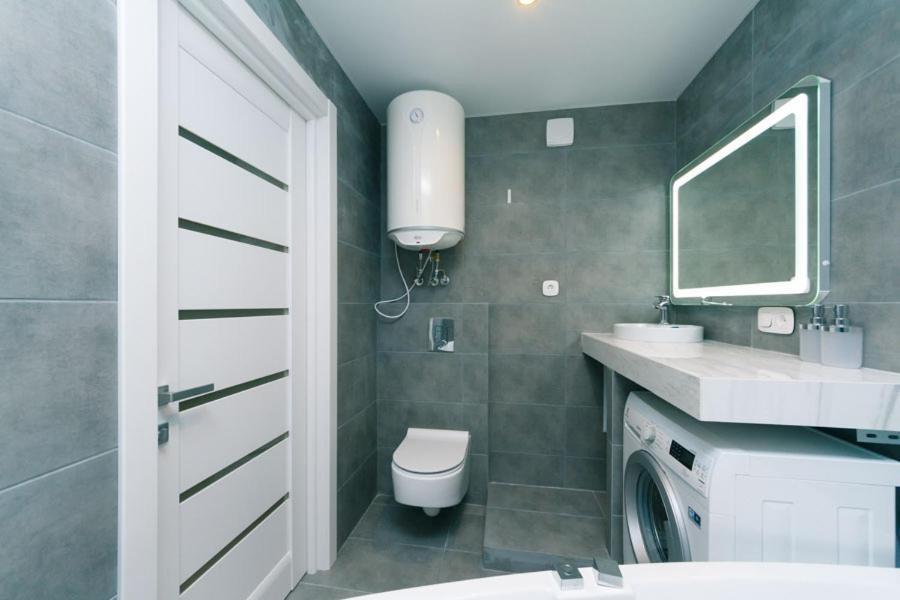 Hotrent City Deluxe Kiev Exteriör bild
